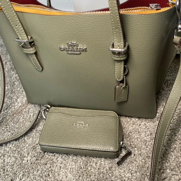 Coach Sage Green Leather Tote and Wristlet Set - Picture 2 of 10